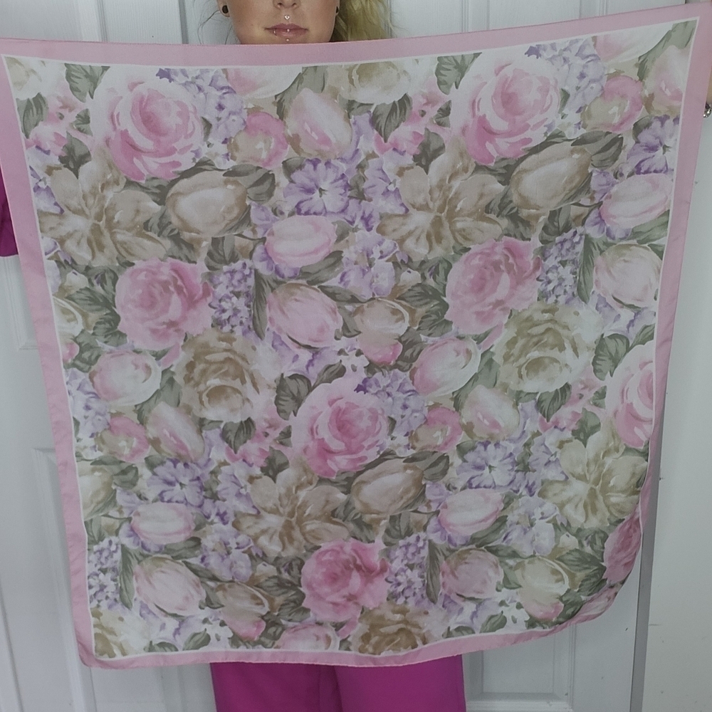 CYBÈLE MADE IN ITALY FLORAL SCARF - Picture 5 of 6